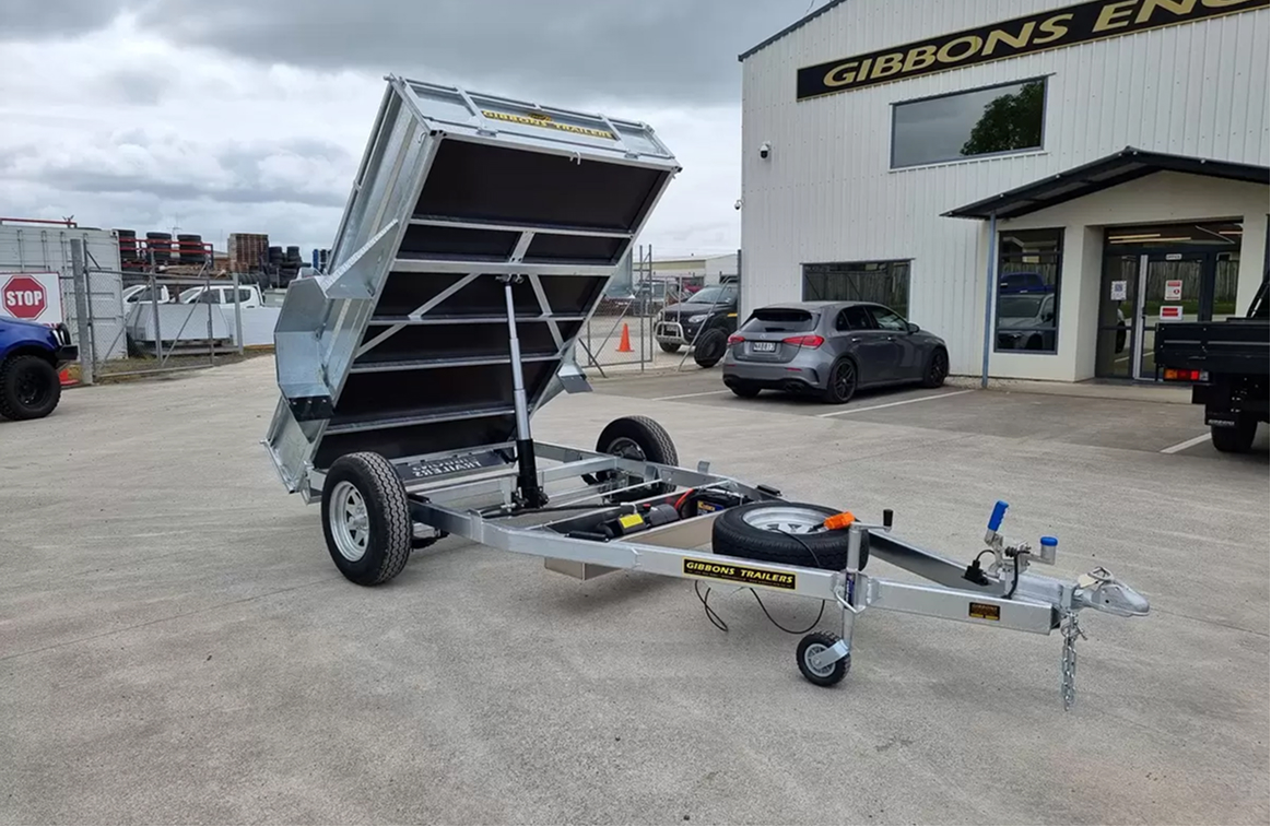 Hydraulic tipping trailer
